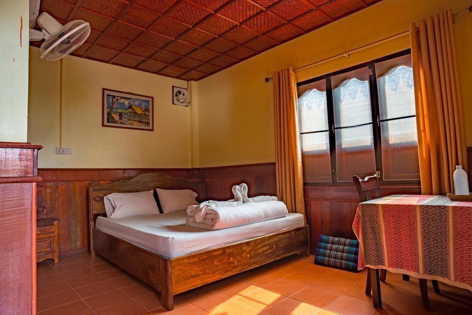 Zuela Guesthouse หลวงน้ำทา ภายนอก รูปภาพ