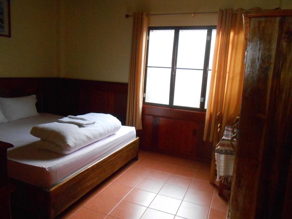 Zuela Guesthouse หลวงน้ำทา ภายนอก รูปภาพ