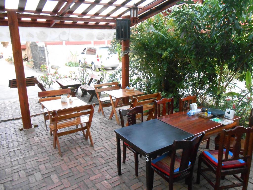 Zuela Guesthouse หลวงน้ำทา ภายนอก รูปภาพ