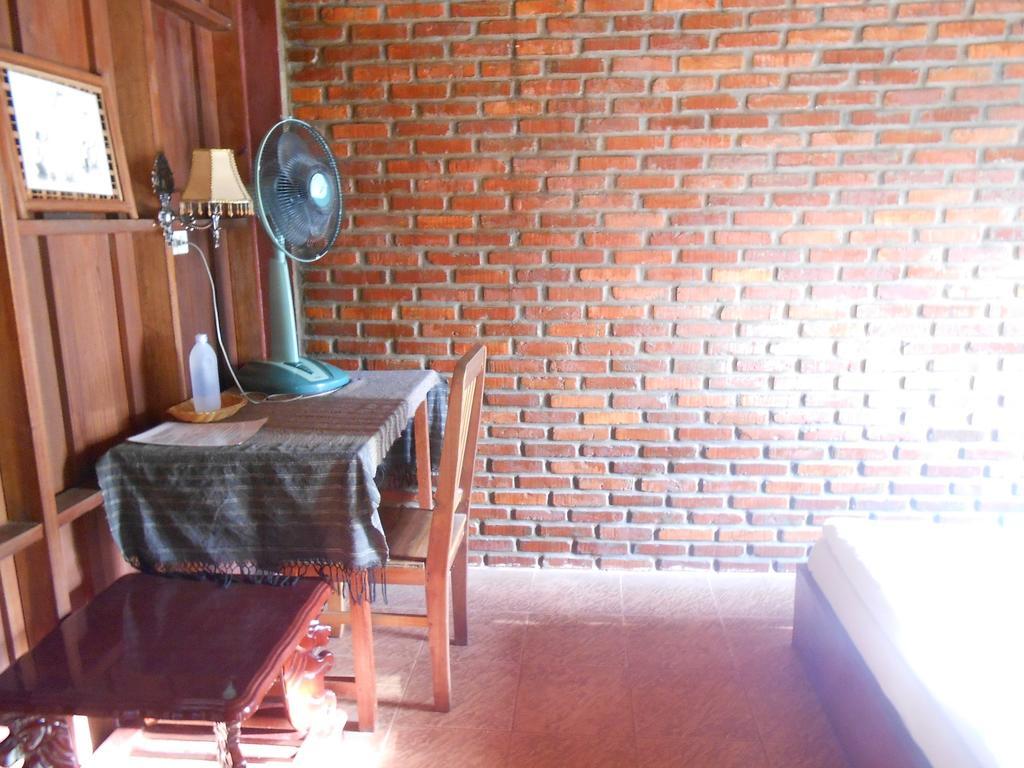 Zuela Guesthouse หลวงน้ำทา ภายนอก รูปภาพ