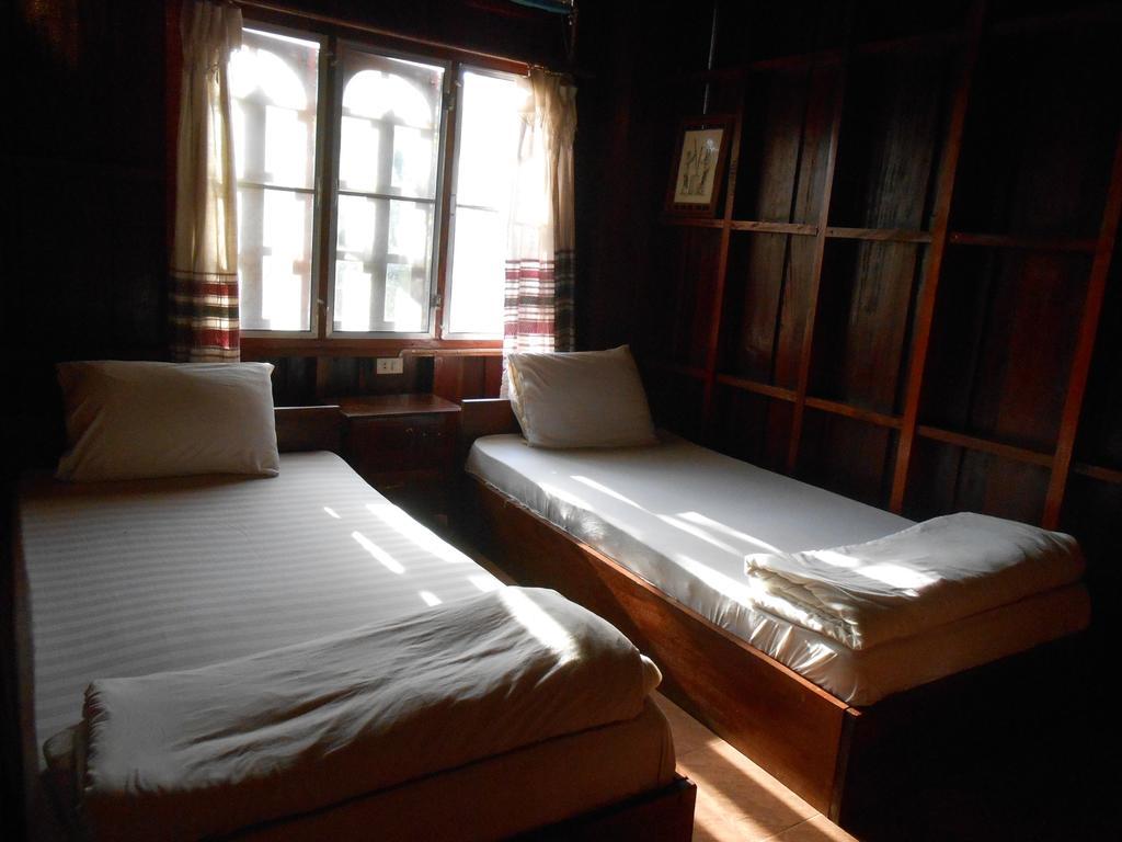Zuela Guesthouse หลวงน้ำทา ภายนอก รูปภาพ