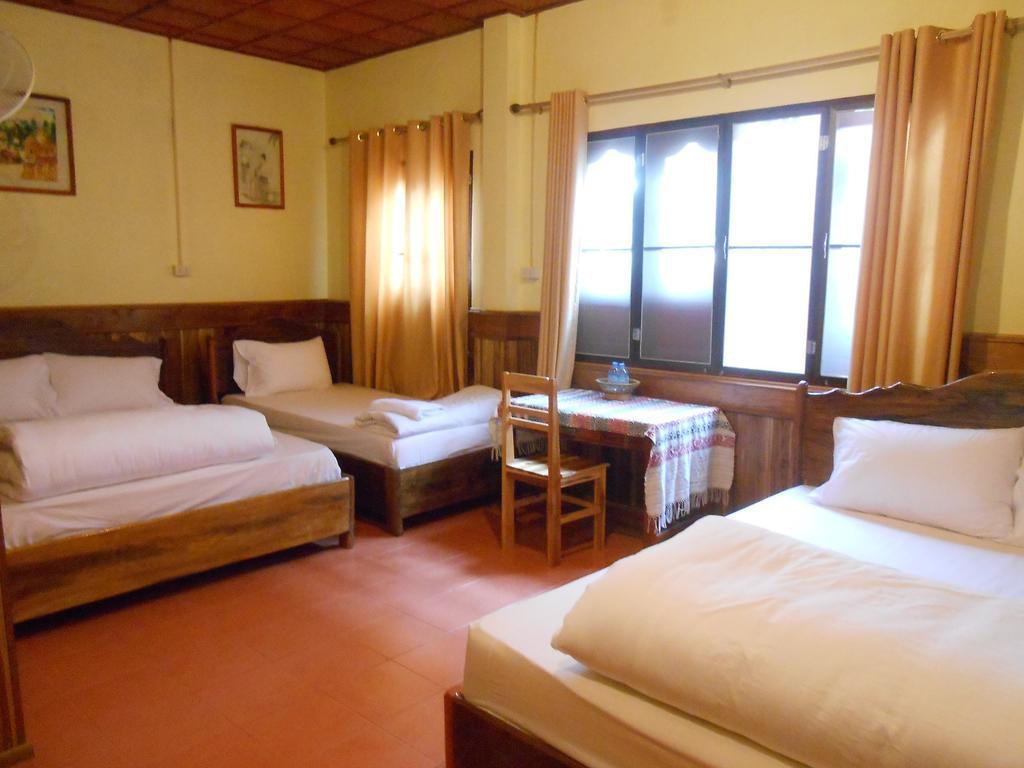 Zuela Guesthouse หลวงน้ำทา ภายนอก รูปภาพ