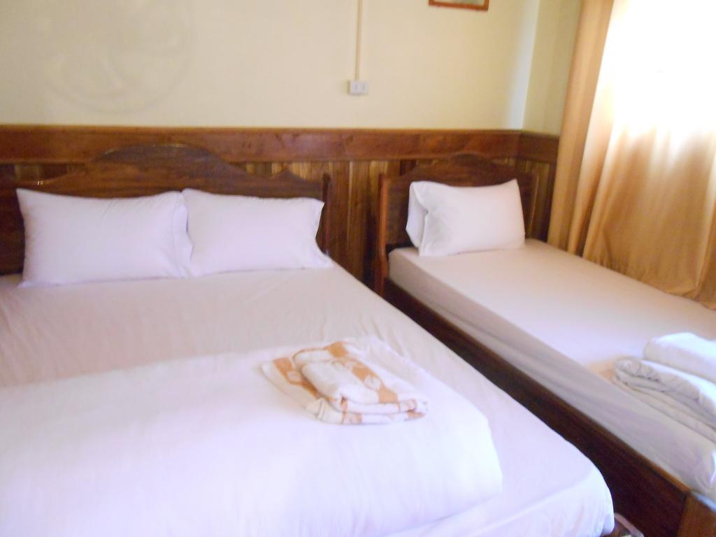 Zuela Guesthouse หลวงน้ำทา ภายนอก รูปภาพ