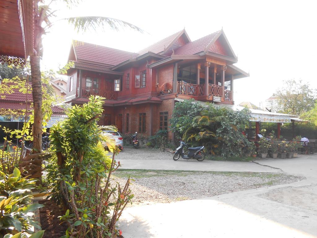 Zuela Guesthouse หลวงน้ำทา ภายนอก รูปภาพ