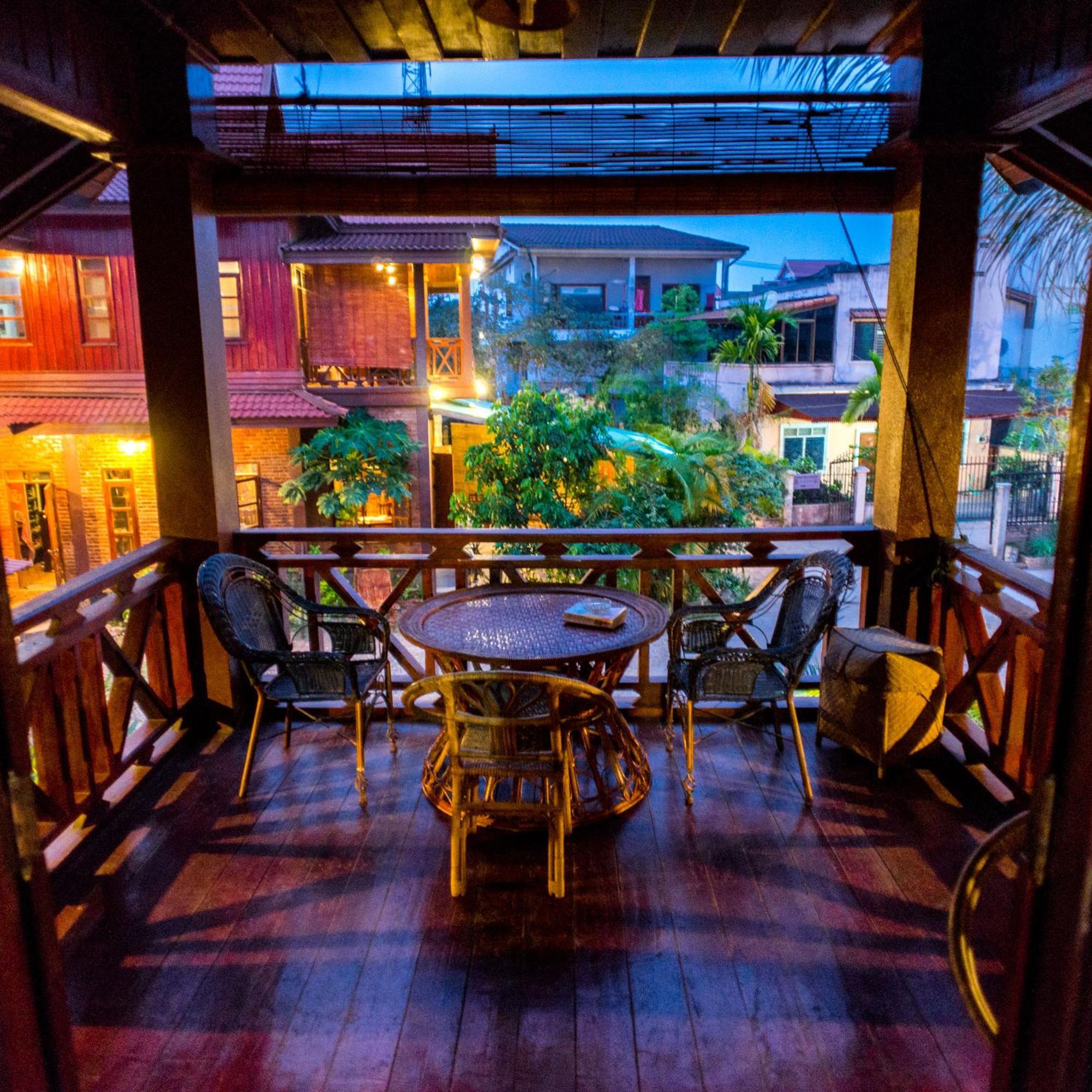 Zuela Guesthouse หลวงน้ำทา ภายนอก รูปภาพ