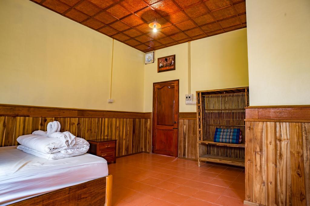 Zuela Guesthouse หลวงน้ำทา ภายนอก รูปภาพ